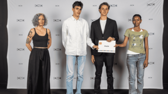 Ecris_Ta_Serie_light